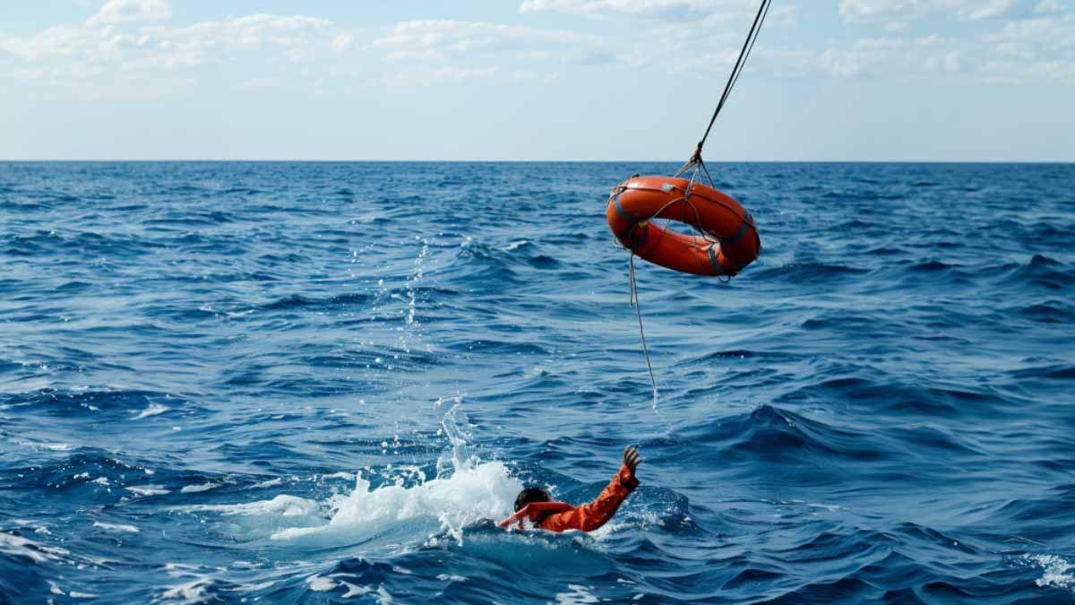 How to Safely Recover a Man Overboard Using Engine Power