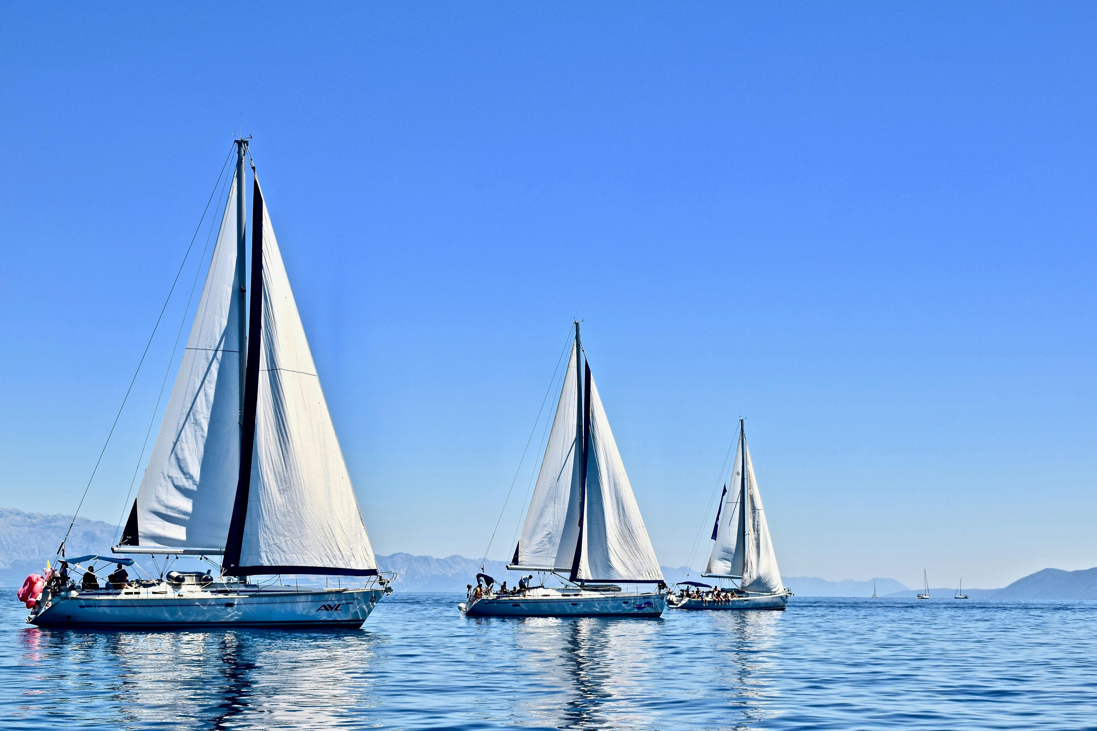 Types of Boats: Hulls, Keels, Masts & Sails Explained