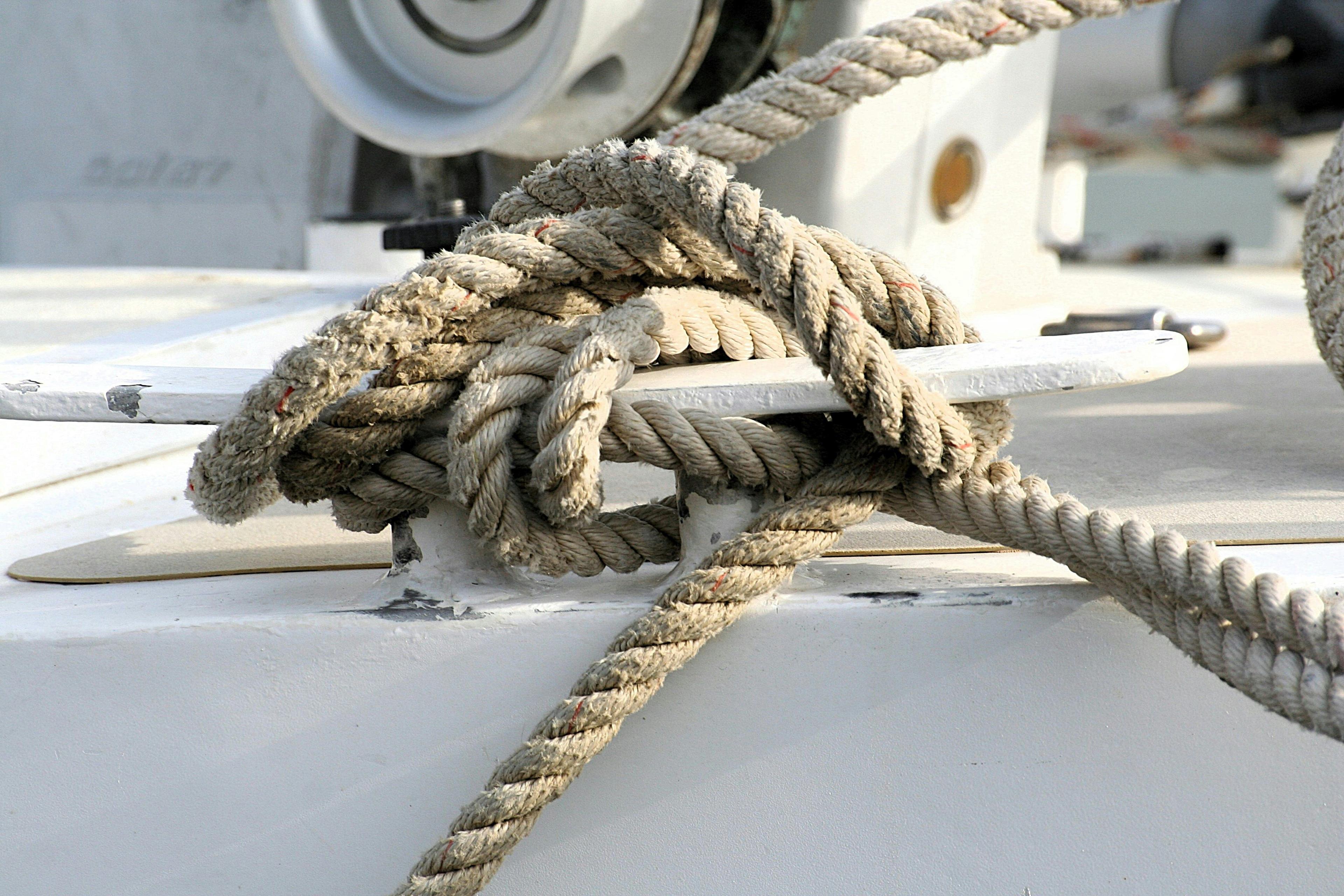 How to Choose Mooring Lines for Your Yacht: A Practical Guide